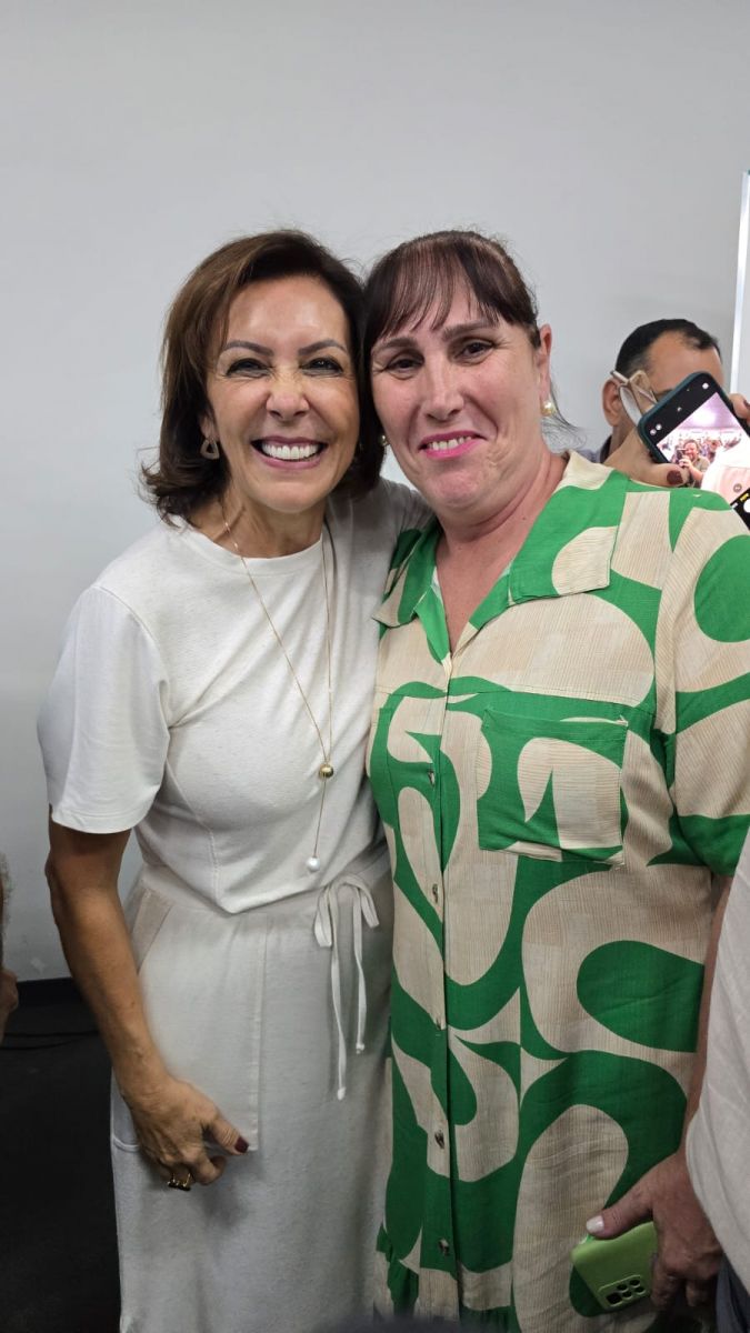 Adriana Roncada e Telma Spera, prefeita de Assis